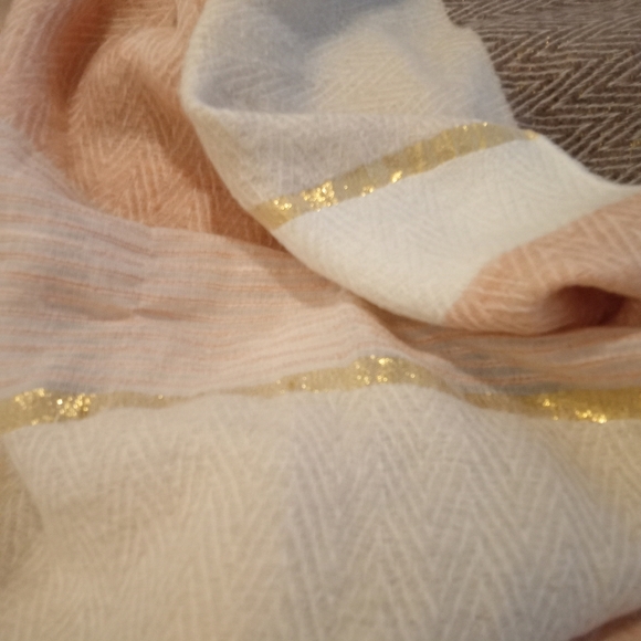 Floor 9 Scarf Tassel Wrap - Picture 2 of 6